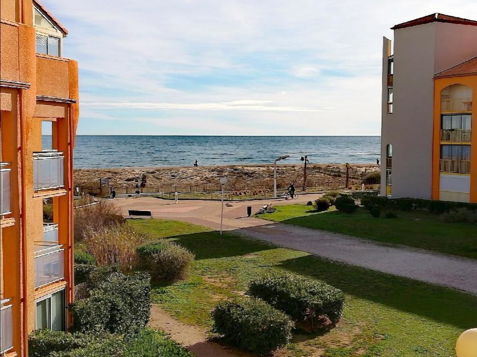 Cap De Mer - Vue Sur Mer - Une Chambre - Une Terrasse - Acces Direct Plage - Commerces A Proximites Le Barcarès Exterior foto